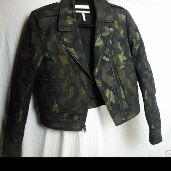 New structured camo jacket - Picture 1 of 3